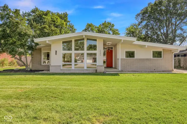 2585 Chestnut Street, Columbus, IN 47201