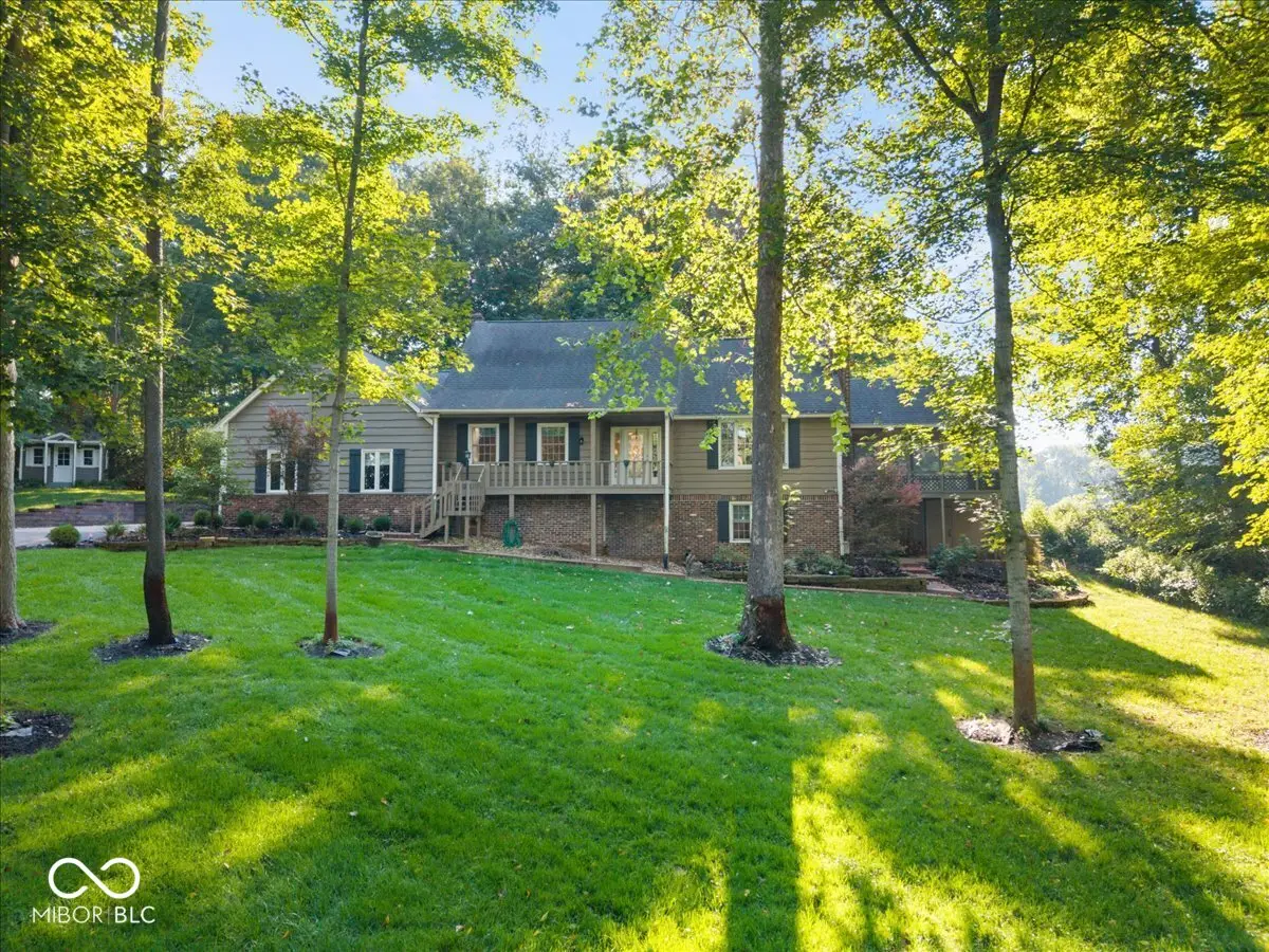 6605 Lake Forest Drive, Avon, IN 46123 - #1