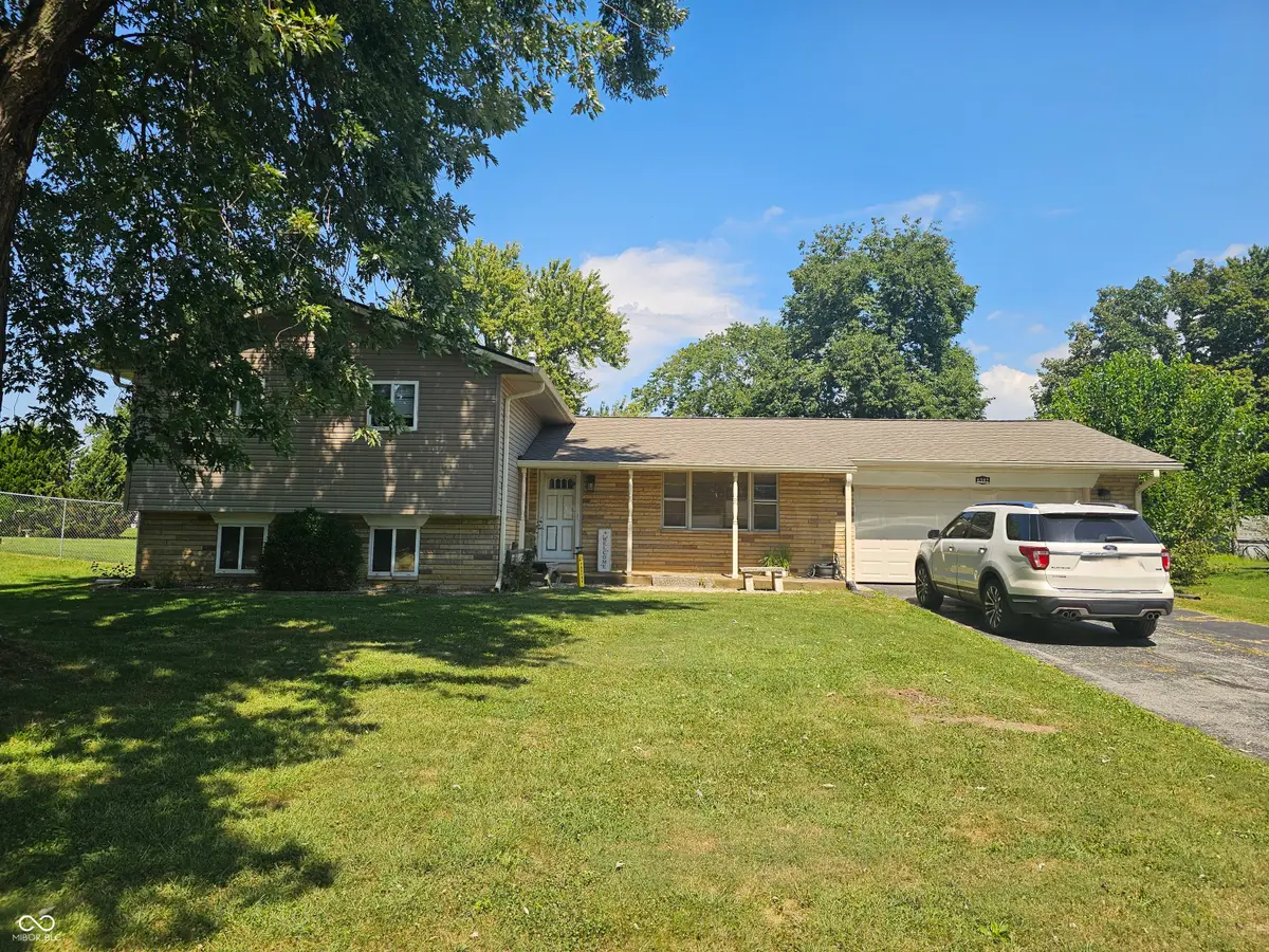 6302 W Loretta Drive, Indianapolis, IN 46221 - #1