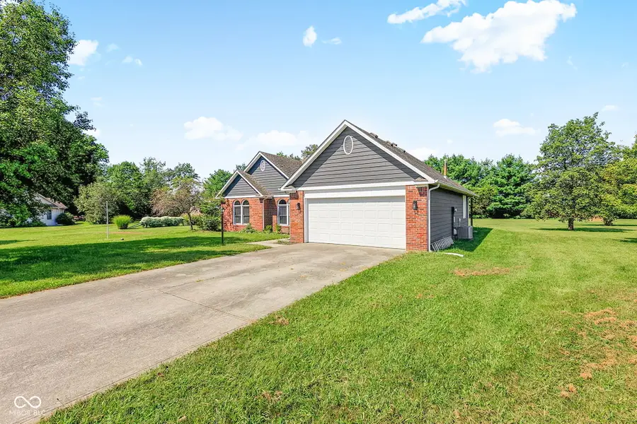 5896 N Red Oak Drive, Greenfield, IN 46140 - #2