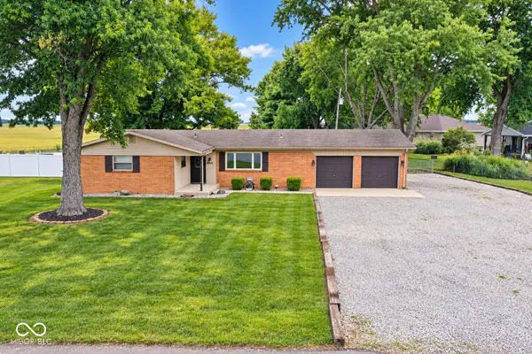 9443 N Keith Drive E, Columbus, IN 47203