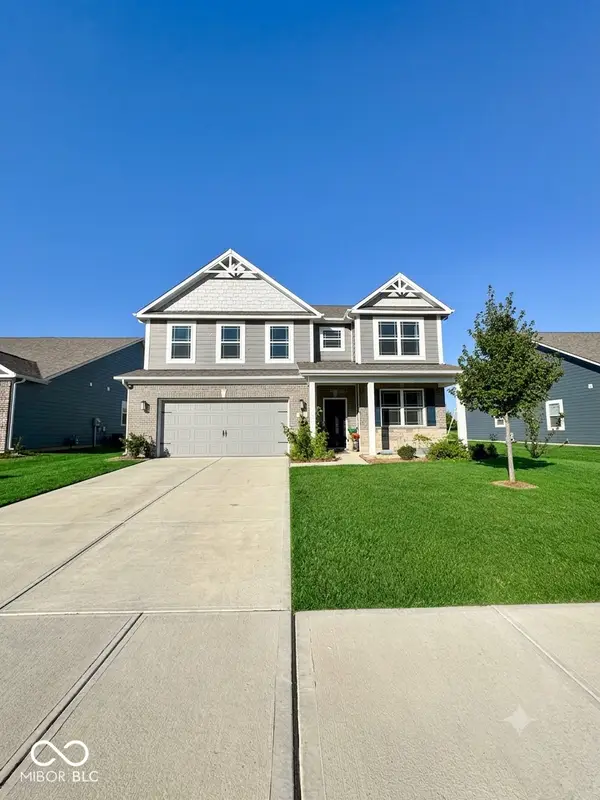 5835 Flat Hill, Indianapolis, IN 46239
