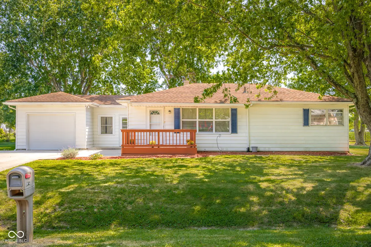 2874 S Oakland Drive, Shelbyville, IN 46176 - #1