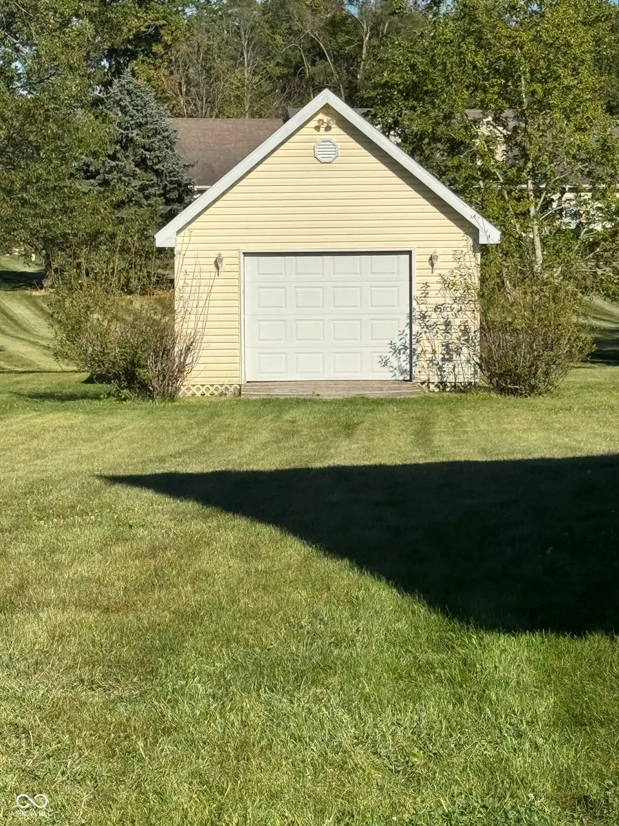 1708 N Old Mill Road, Muncie, IN 47304 - #2