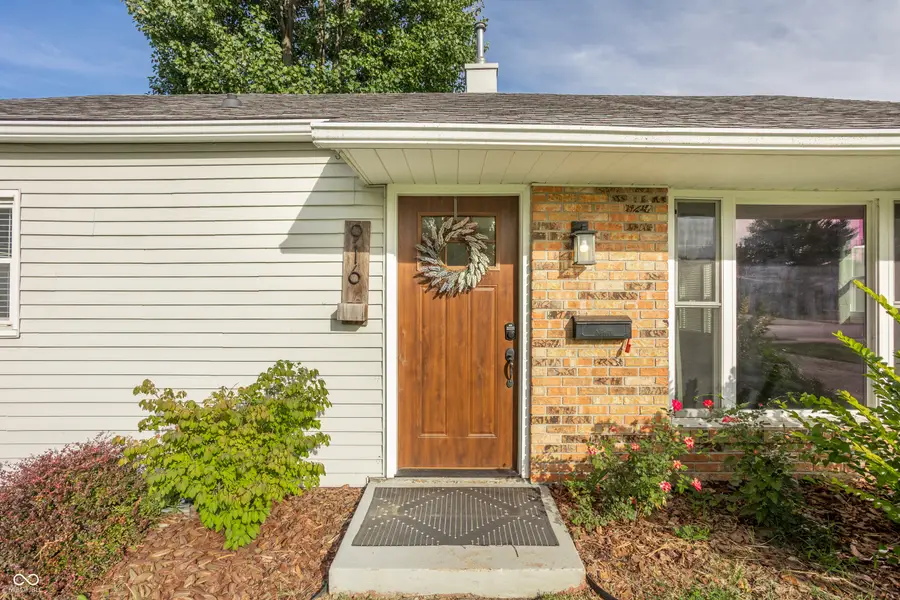 916 S Outer Drive, Lebanon, IN 46052 - #3