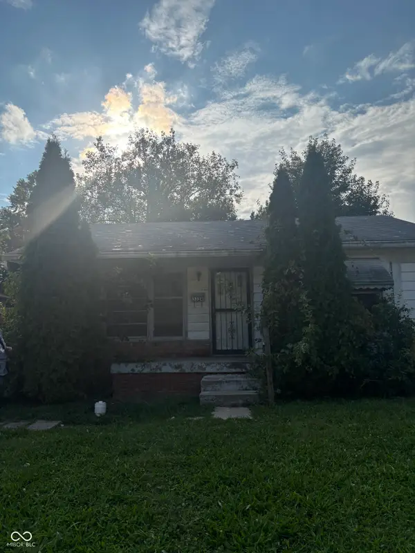 3324 Manor Court, Indianapolis, IN 46218