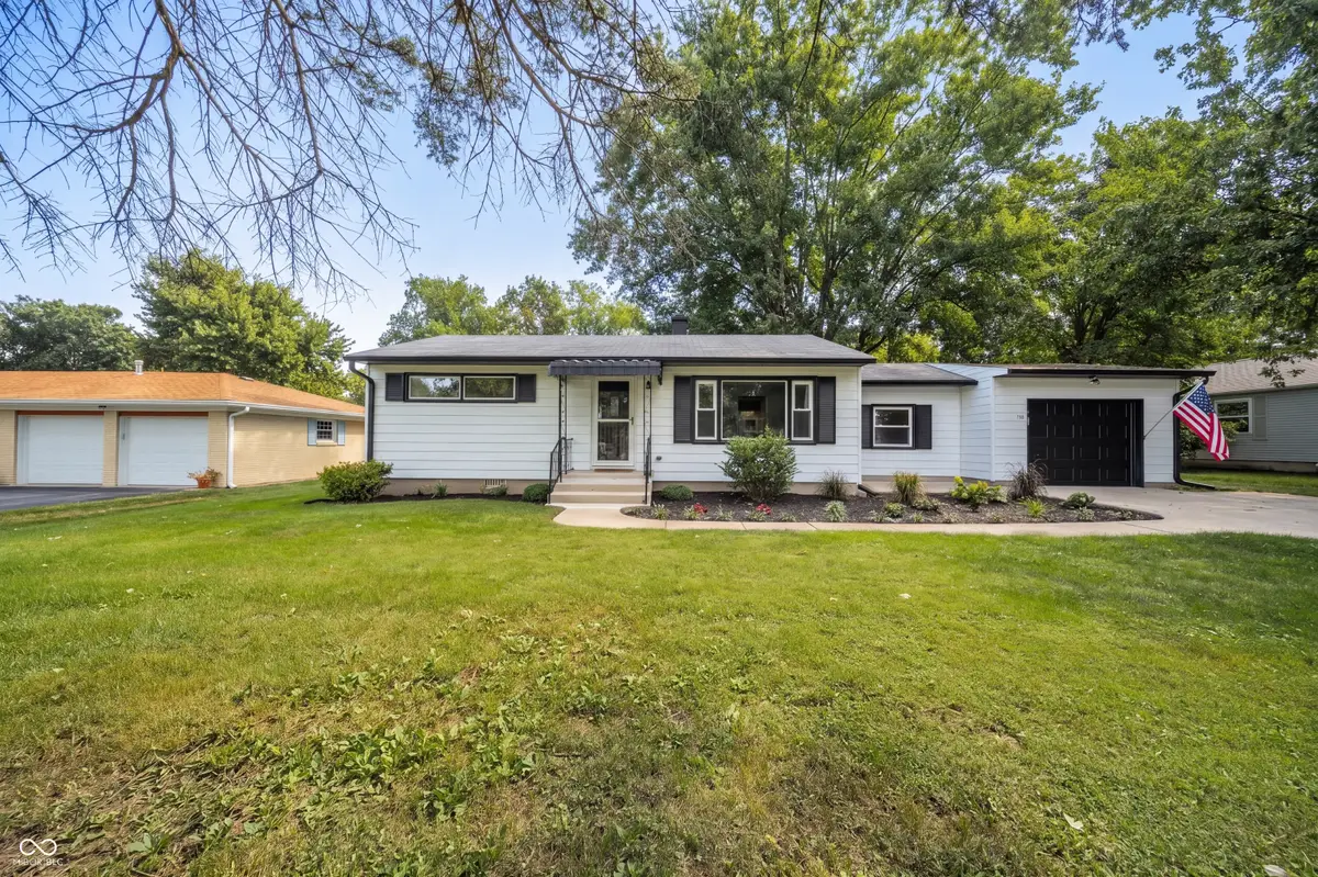 134 W Central Way, Pendleton, IN 46064 - #1