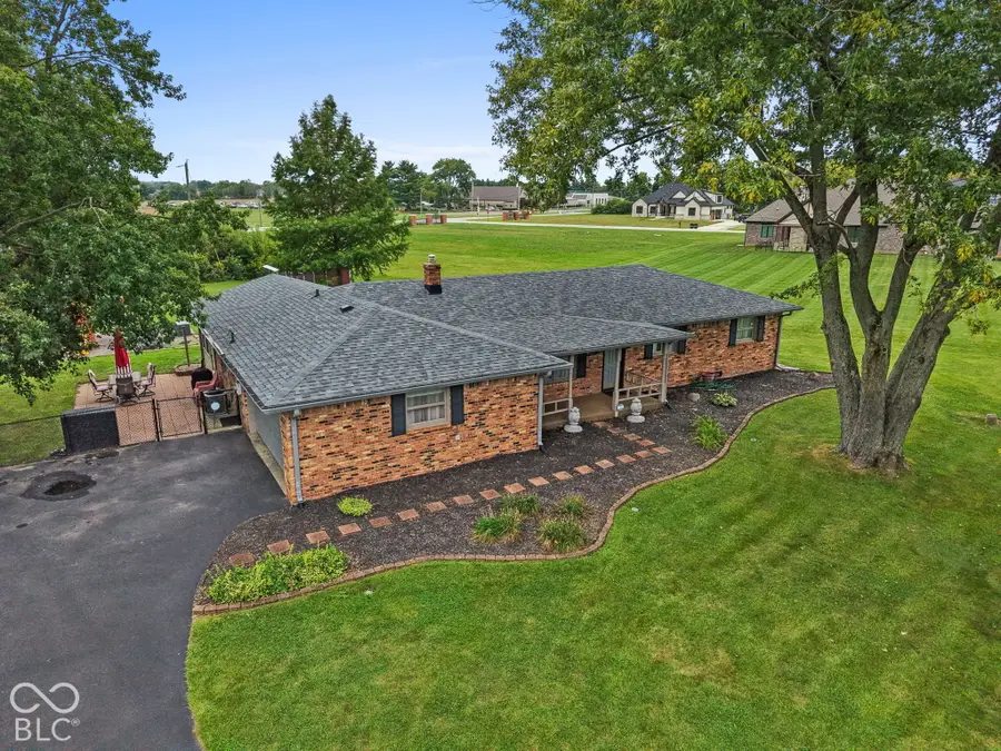 6349 W Buckskin Court, New Palestine, IN 46163 - #3