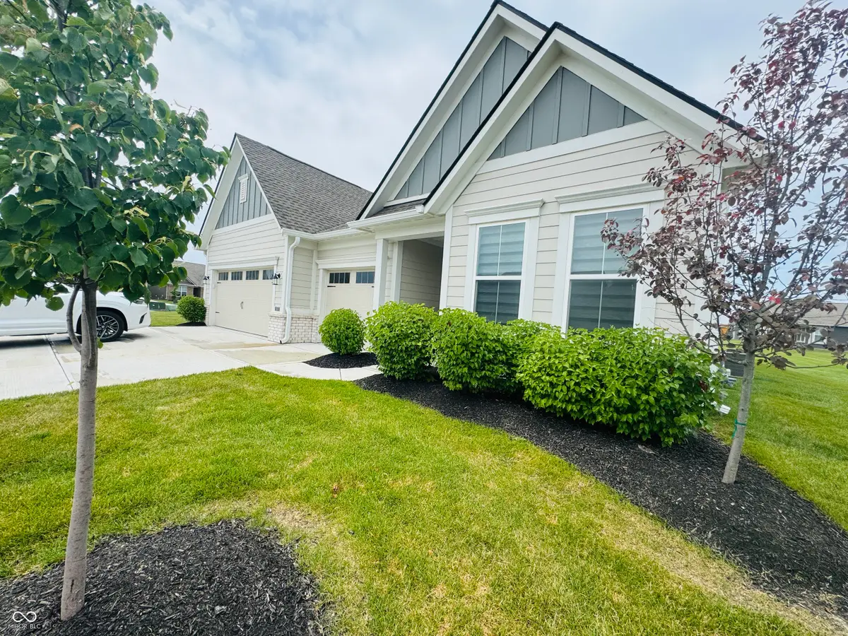 9680 Holborn Avenue N, McCordsville, IN 46055 - #1