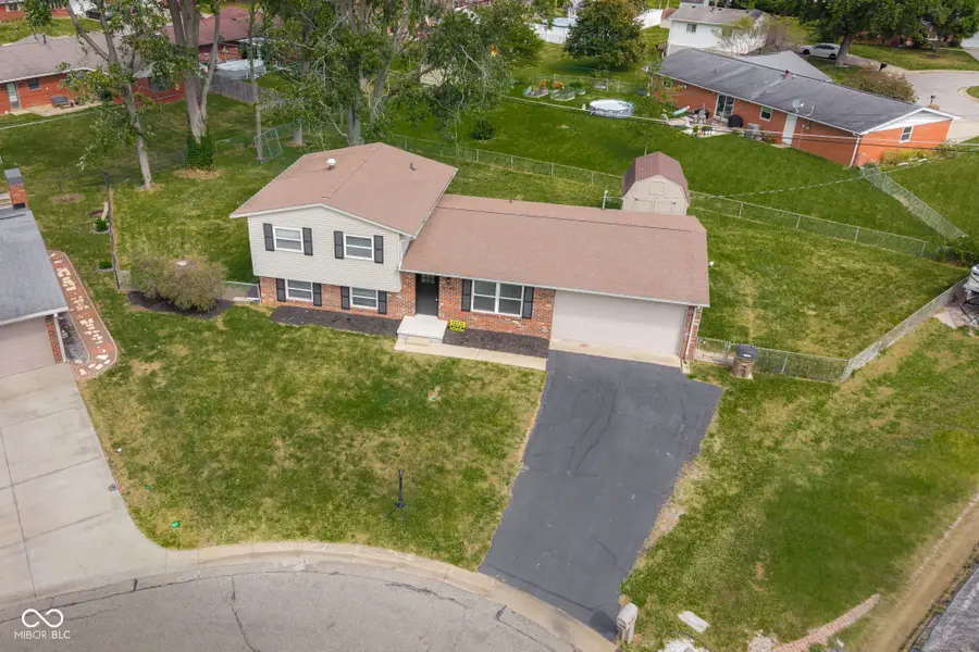 5140 Flintwood Court, Columbus, IN 47203 - #3