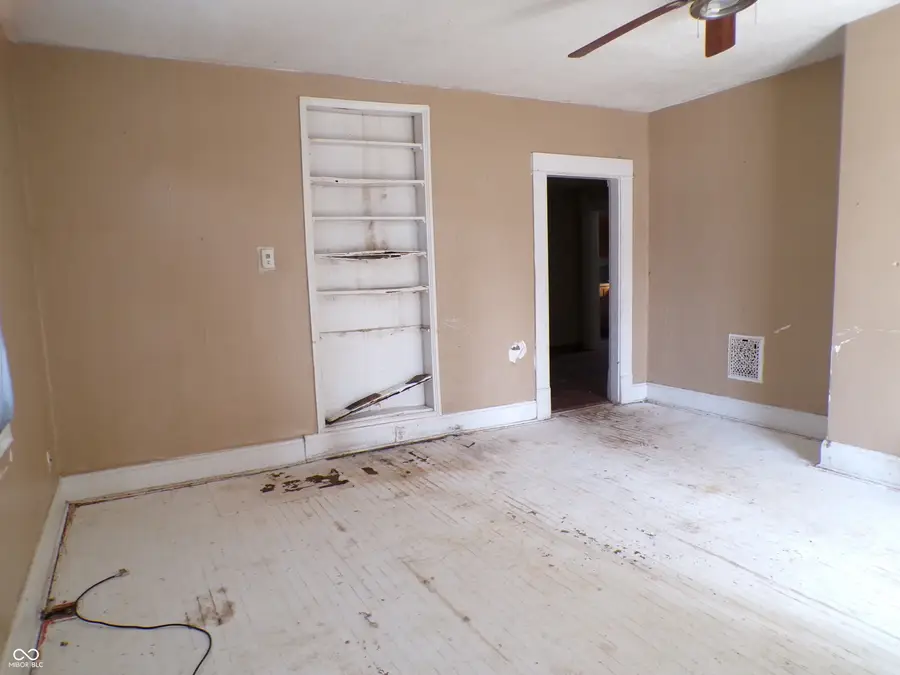 101 S Nebraska Street, Marion, IN 46952 - #3