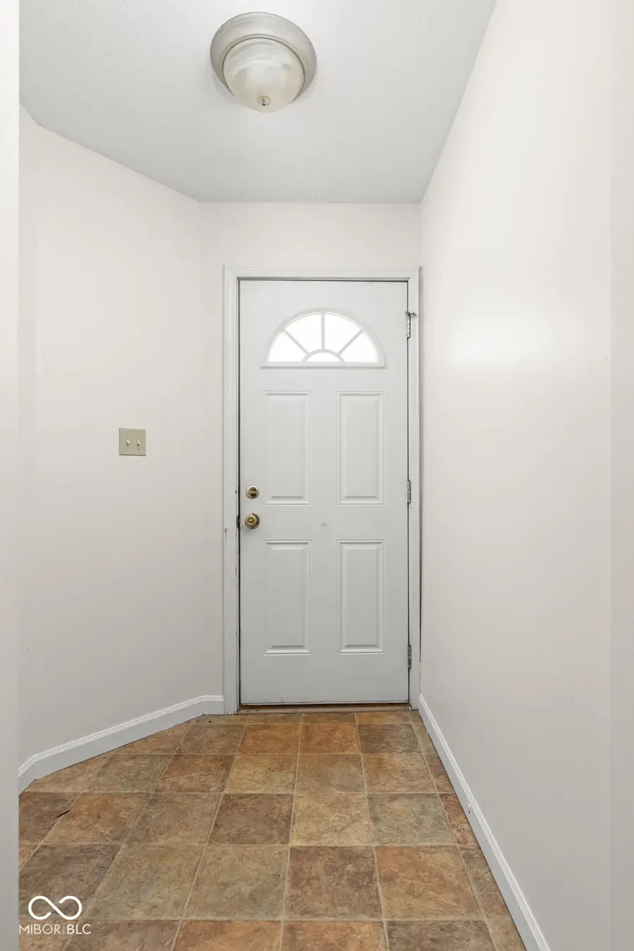 155 N 11th Street, Noblesville, IN 46060 - #3