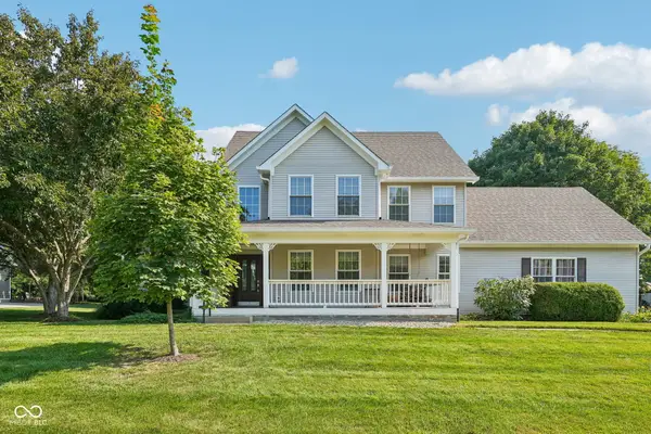 10515 Wildwood Drive, Zionsville, IN 46077