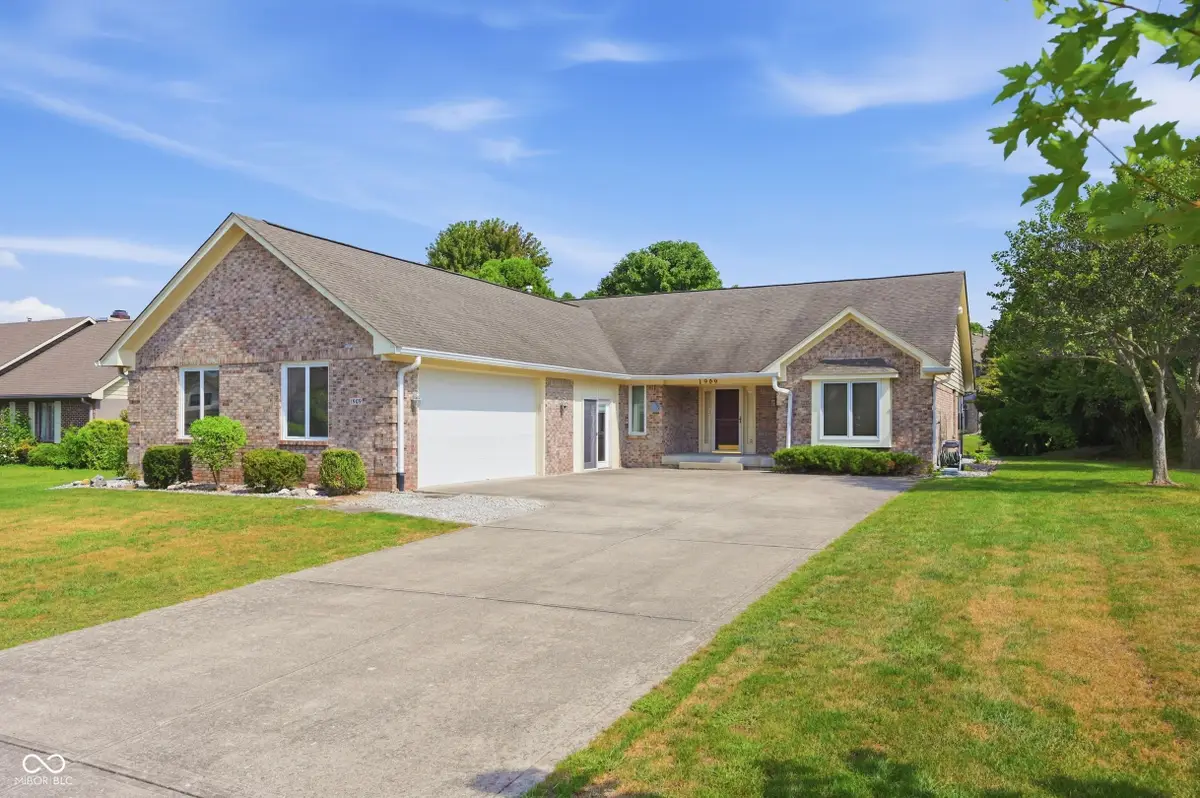 1909 Lakeside Lane, Indianapolis, IN 46229 - #1