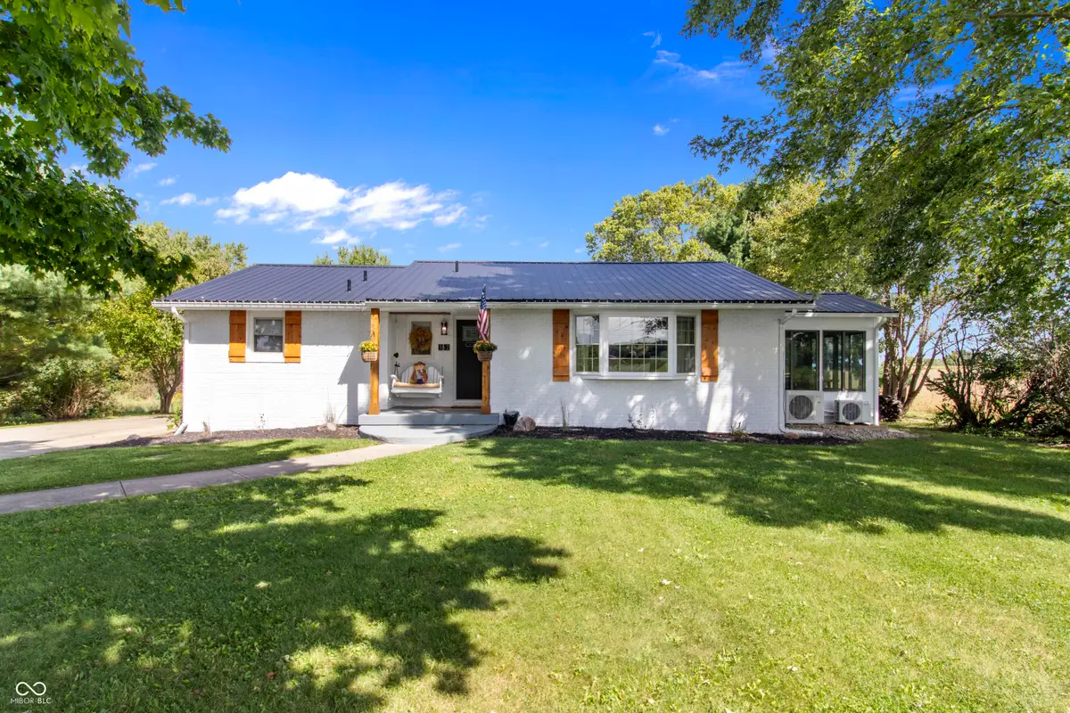 352 E 650 N, Alexandria, IN 46001 - #1