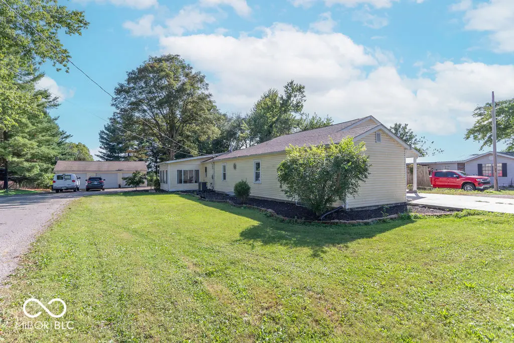 71 W County Road 500 S, Clayton, IN 46118 - #1