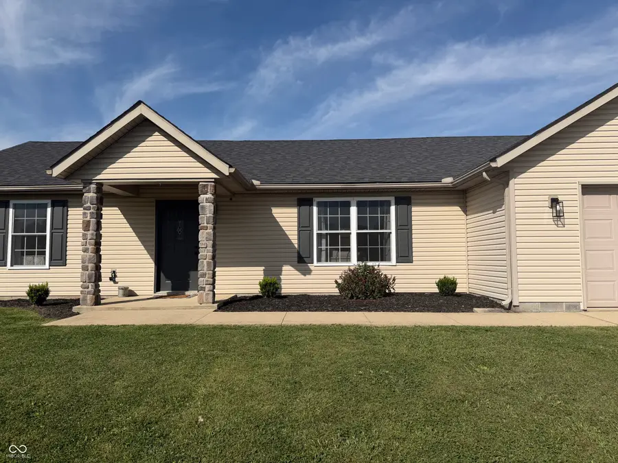 1009 S Creek Drive W, Greensburg, IN 47240 - #2