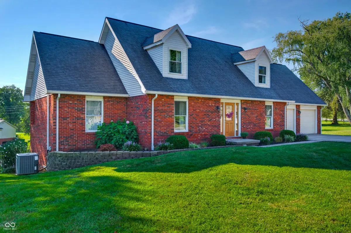 2019 N Lakeview Drive, Seymour, IN 47274 - #1