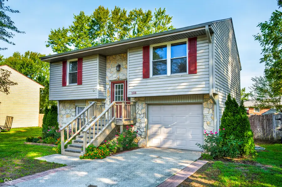 308 Glenbrook Drive, Seymour, IN 47274 - #3