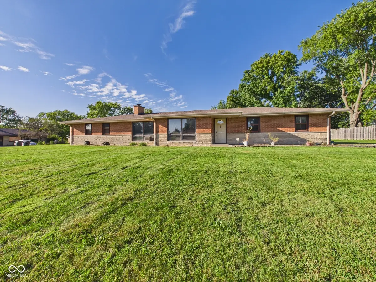 168 E Benton Street, Alexandria, IN 46001 - #1