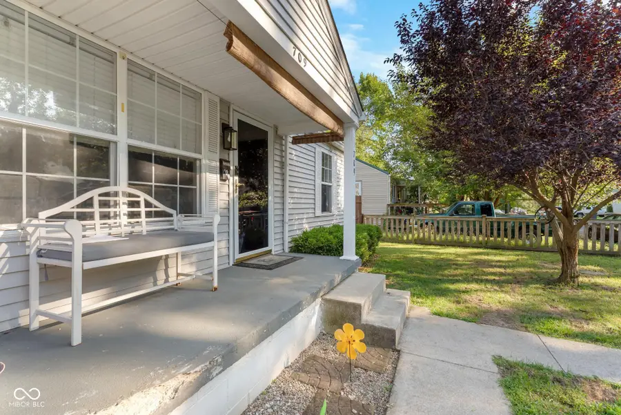 709 S Vine Street, Seymour, IN 47274 - #3