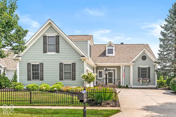 734 Hanover Close, Zionsville, IN 46077