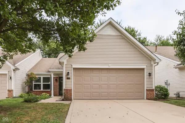 7329 Oak Knoll Drive, Indianapolis, IN 46217