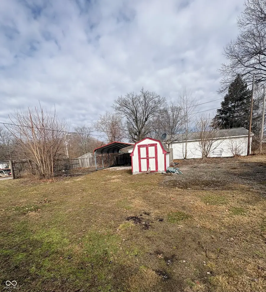 509 W Logan, Brazil, IN 47834 - #3