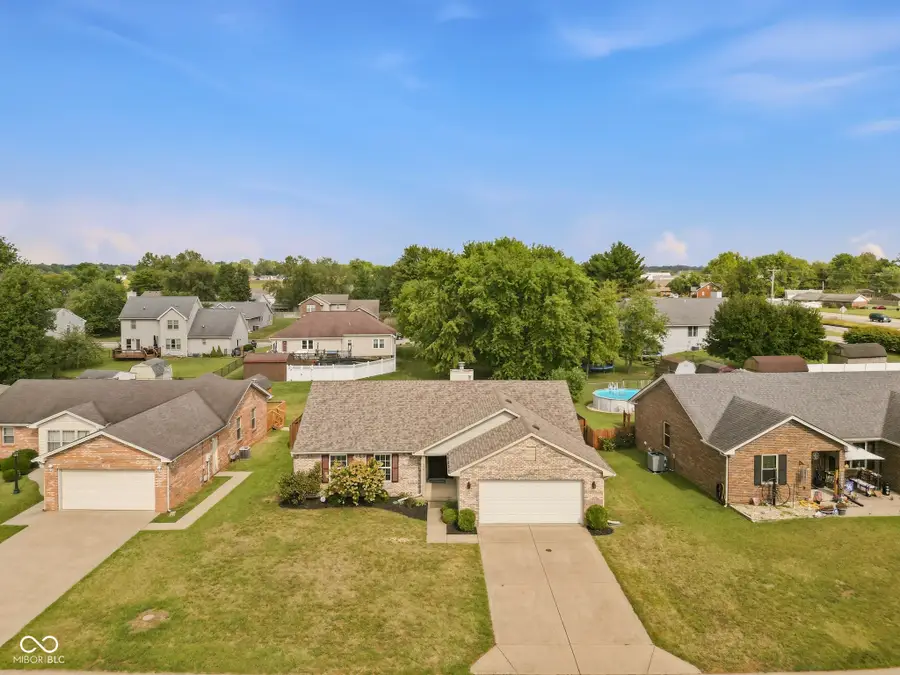 206 Bishop, Seymour, IN 47274 - #3