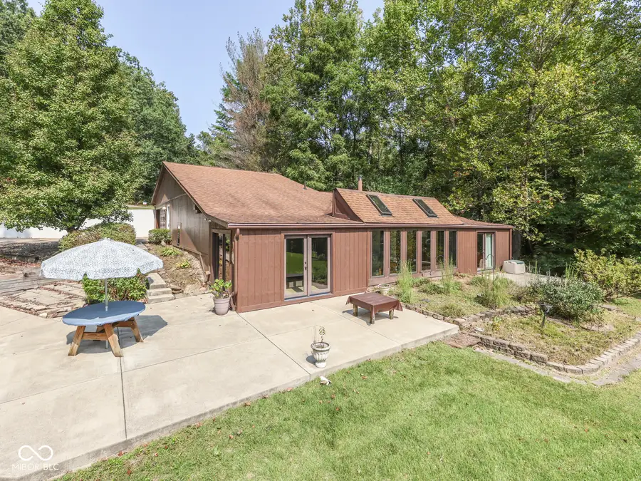 8215 Sweetwater Drive, Nineveh, IN 46164 - #2