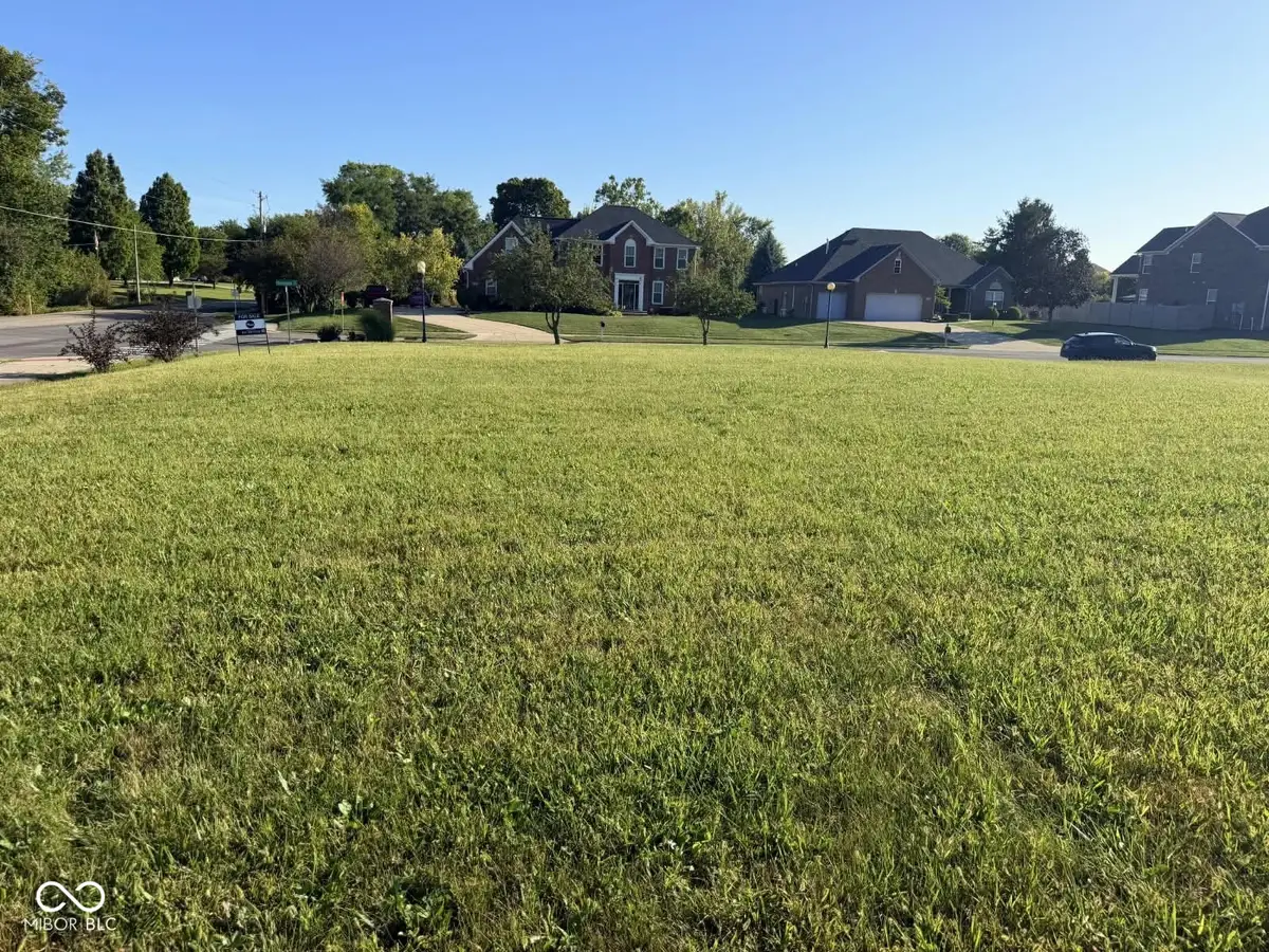 1218 N Buck Creek Road, Greenfield, IN 46140 - #1