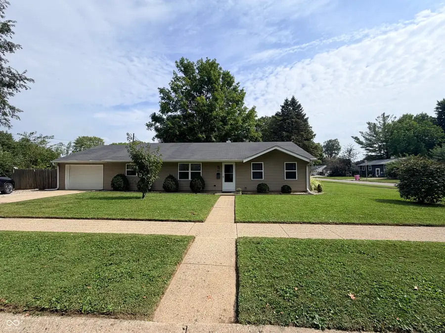 400 N Grace Avenue, Crawfordsville, IN 47933 - #2