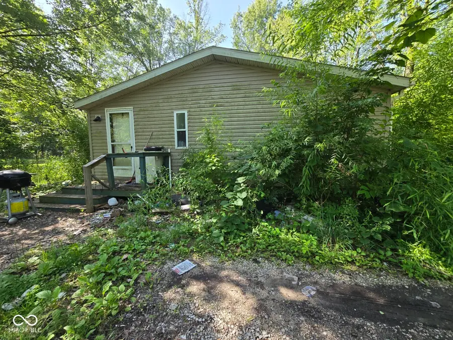 1017 S Orchard Street, Farmersburg, IN 47850 - #2