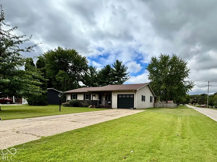 209 N Gilbert Street, Clinton, IN 47842 - #2