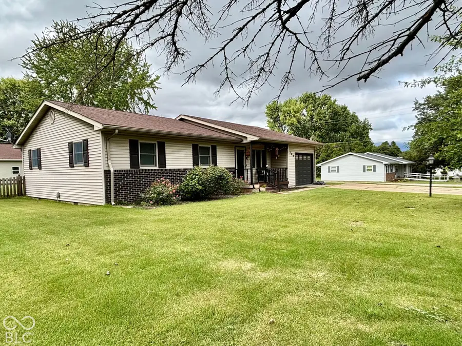 209 N Gilbert Street, Clinton, IN 47842 - #3