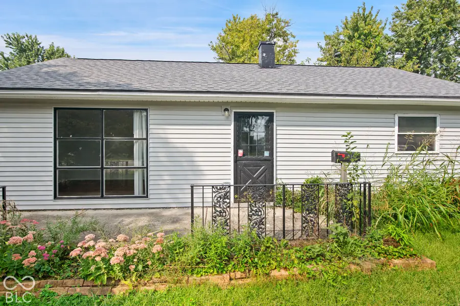 512 Park Drive, Greenwood, IN 46143 - #2