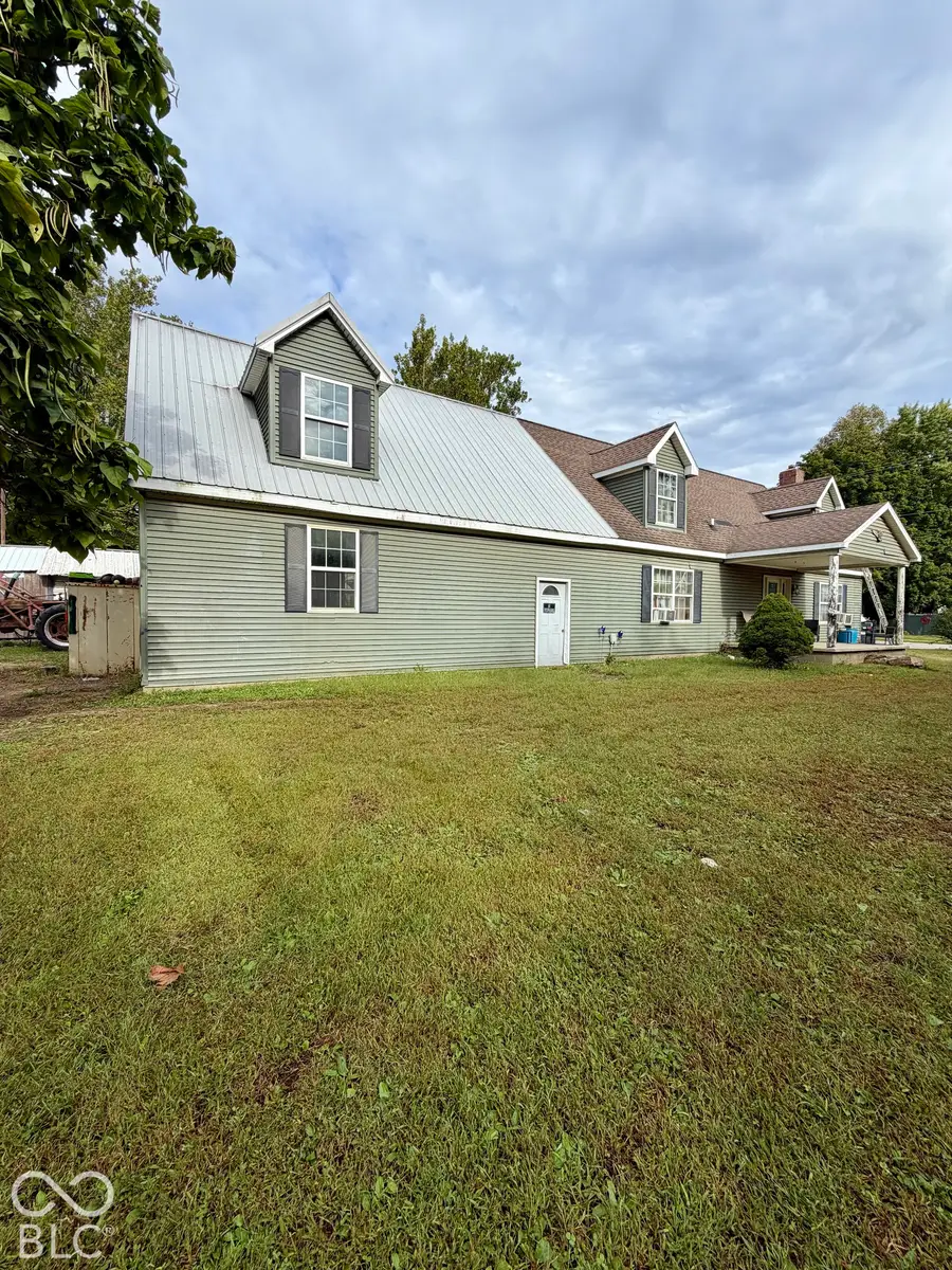 102 S 3rd Street, Williamsport, IN 47993 - #2