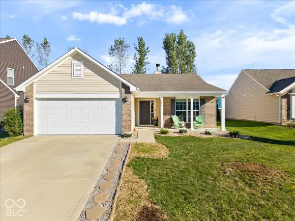 548 Genisis Drive, Whiteland, IN 46184