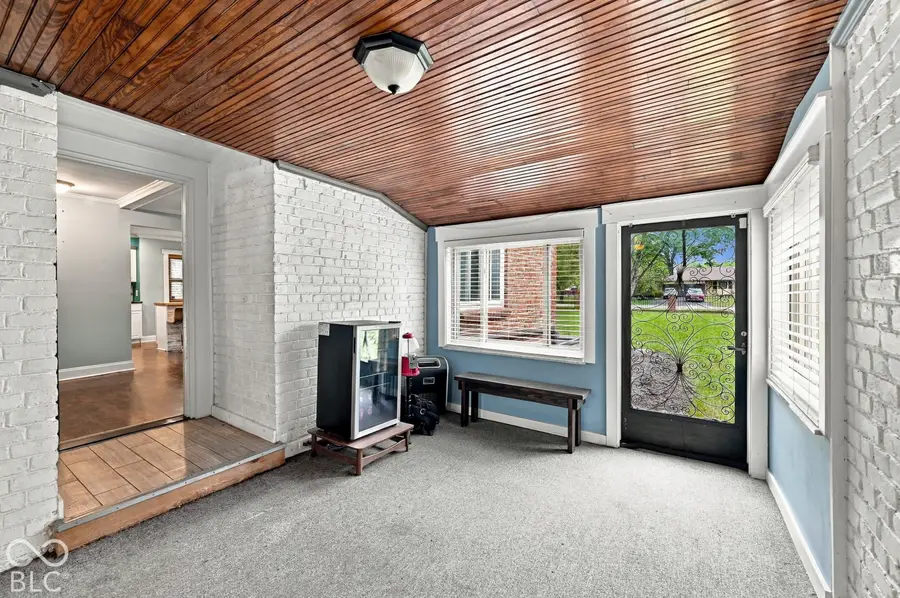27 W Roberts Road, Indianapolis, IN 46217 - #2