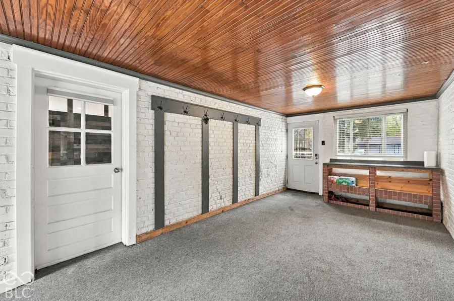27 W Roberts Road, Indianapolis, IN 46217 - #3