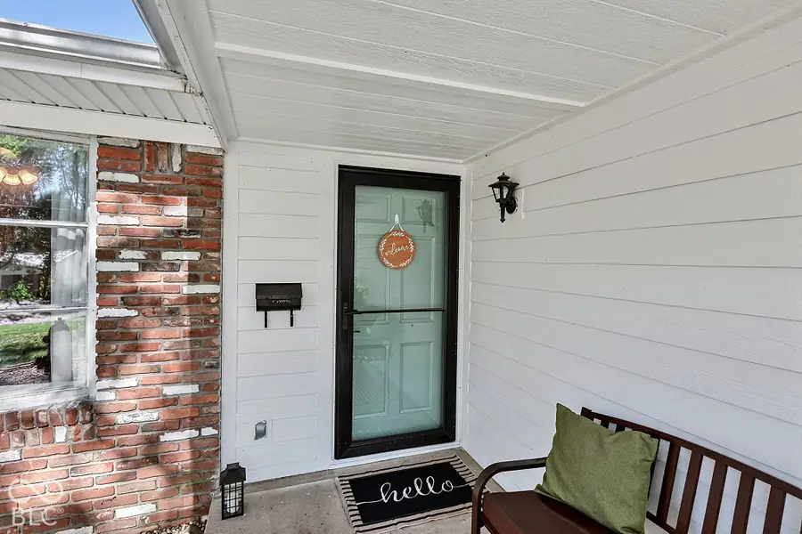 540 Greensboro Avenue, Knightstown, IN 46148 - #3