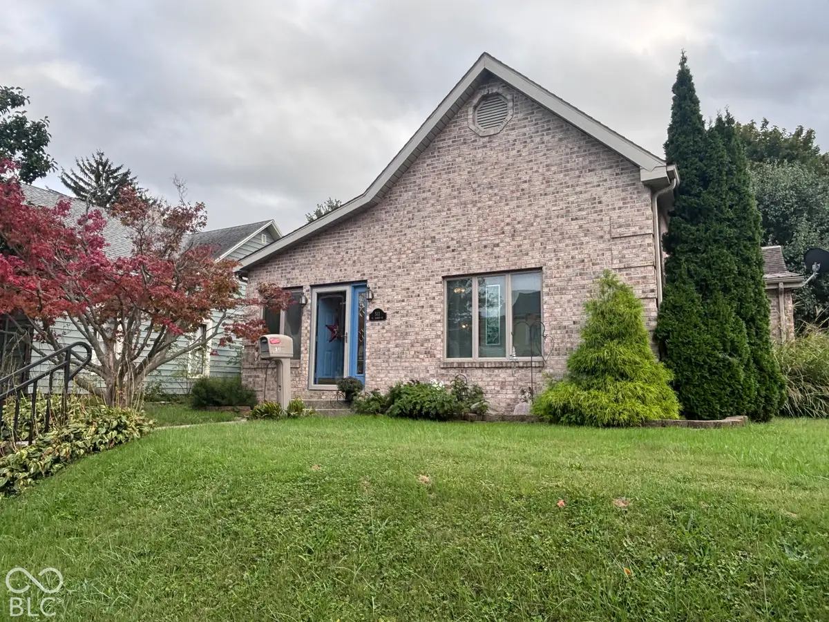511 W Market, Crawfordsville, IN 47933 - #1