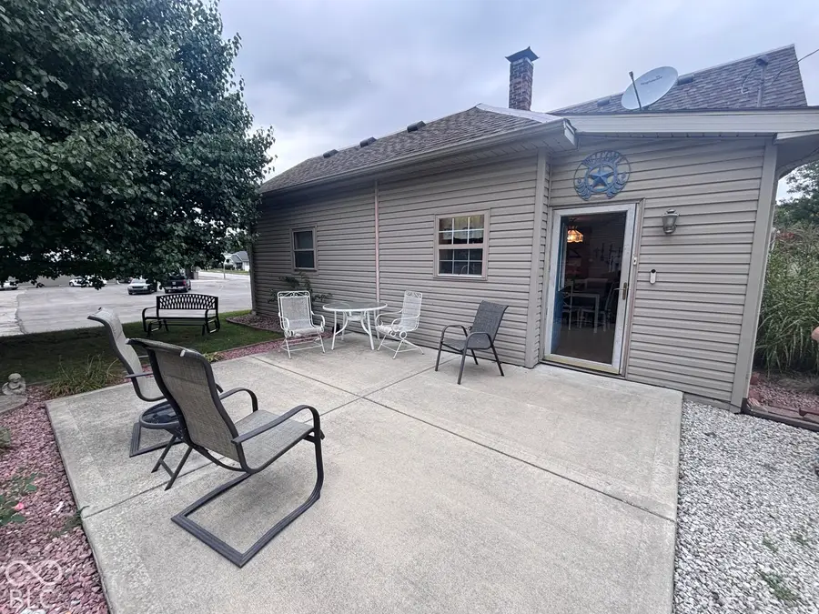 511 W Market, Crawfordsville, IN 47933 - #3