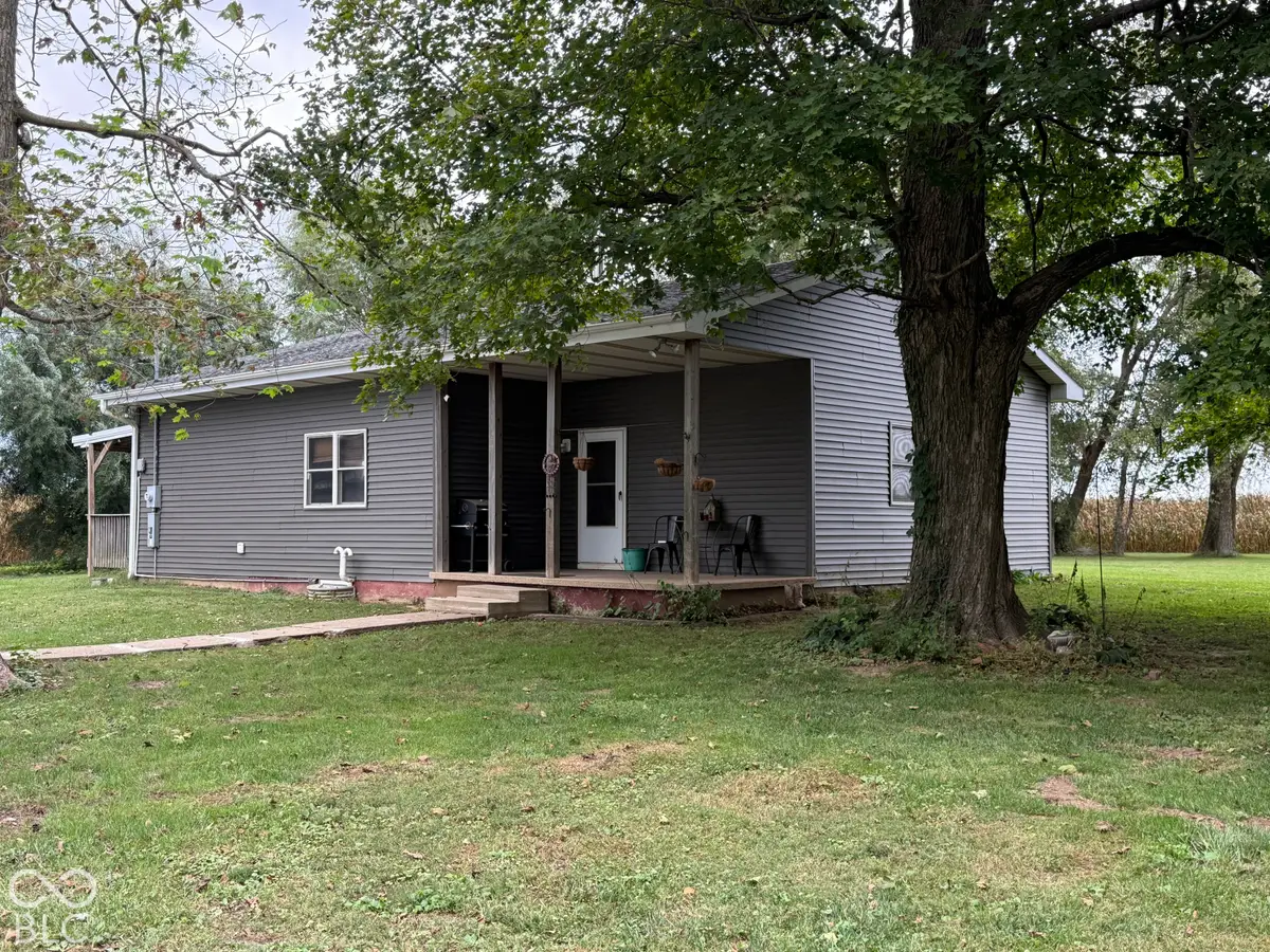 460 N 800 E, Waynetown, IN 47990 - #1