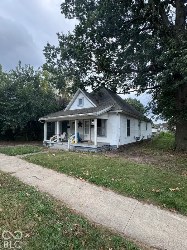 1535 8th Avenue, Terre Haute, IN 47804