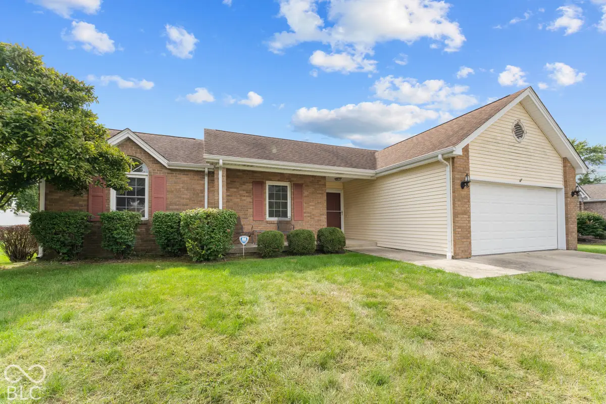 3727 Bonaventure, Columbus, IN 47203 - #1