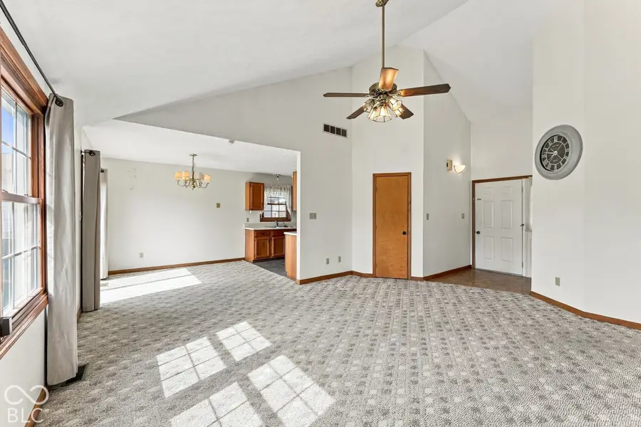 3727 Bonaventure, Columbus, IN 47203 - #3
