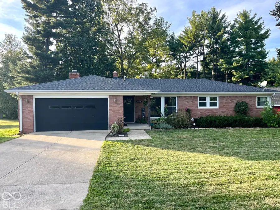 2298 W Country Club Road, Crawfordsville, IN 47933 - #2