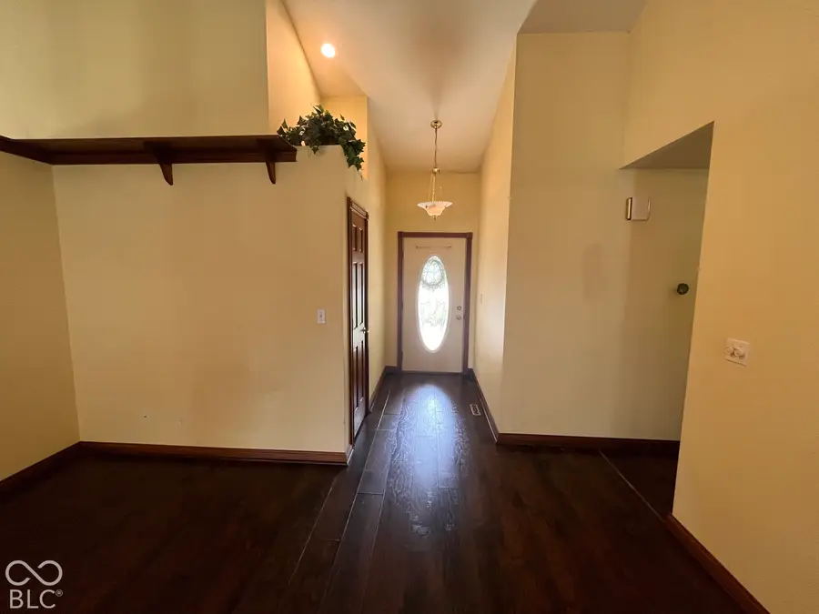 6134 Sloan Valley, Columbus, IN 47203 - #3