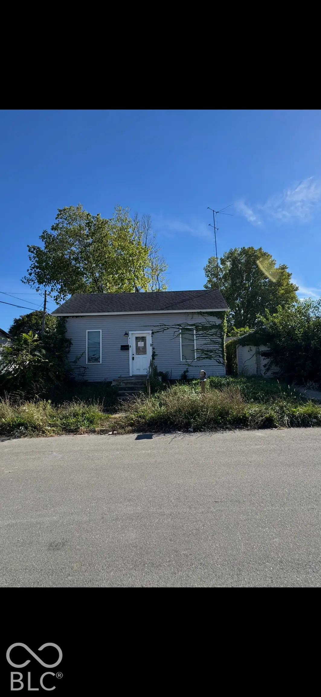 411 E 5th Street, Muncie, IN 47302 - #1